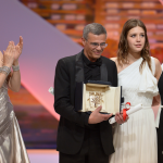 Uma Thurman, Abdellatif Kechiche, Adele Exarchopoulos and Léa Seydoux - Palme d'or - La Vie d'Adèle (Blue is the warmest colour) © AFP