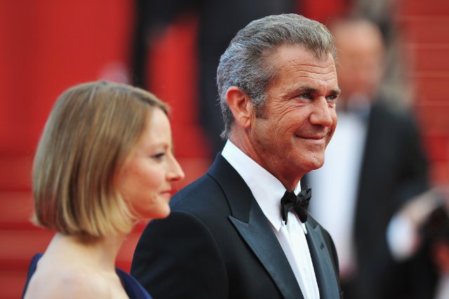 Mel Gibson with old friend Jodie Foster