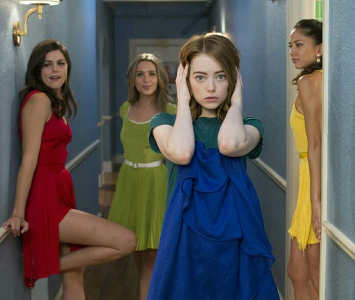 La La Land - Emma Stone with roommates. Young talent in red dress is Callie Hernandez